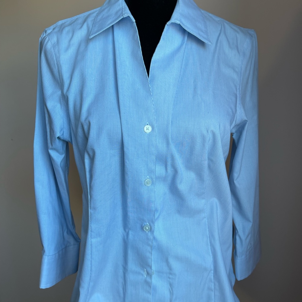 Anne Klein Button Down Shirt Size M